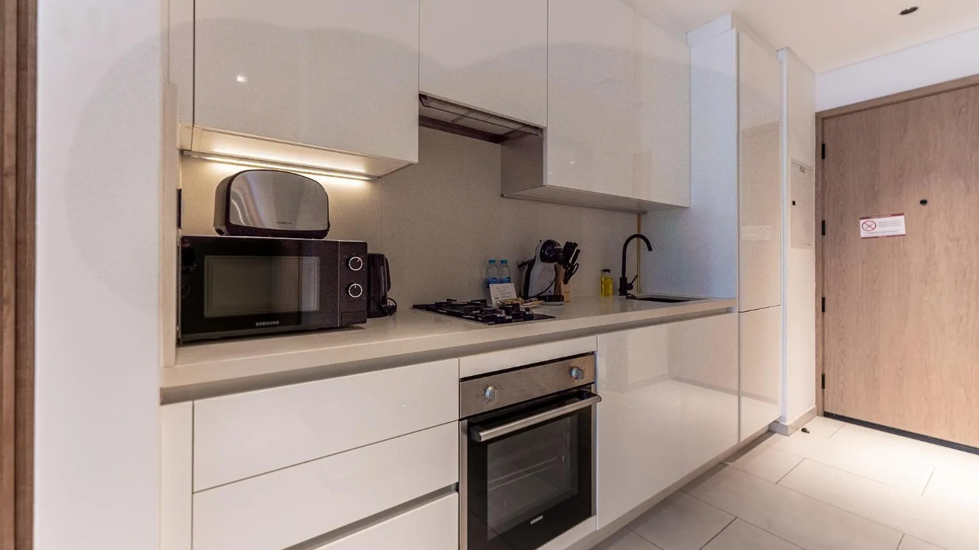 Havn - New Studio Businessbay, Burj Khalifa View Dubai Apartment